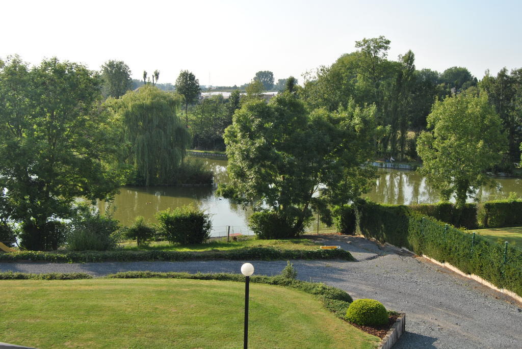 Greenpark Hotel Sint-Pieters-Leeuw Eksteriør billede